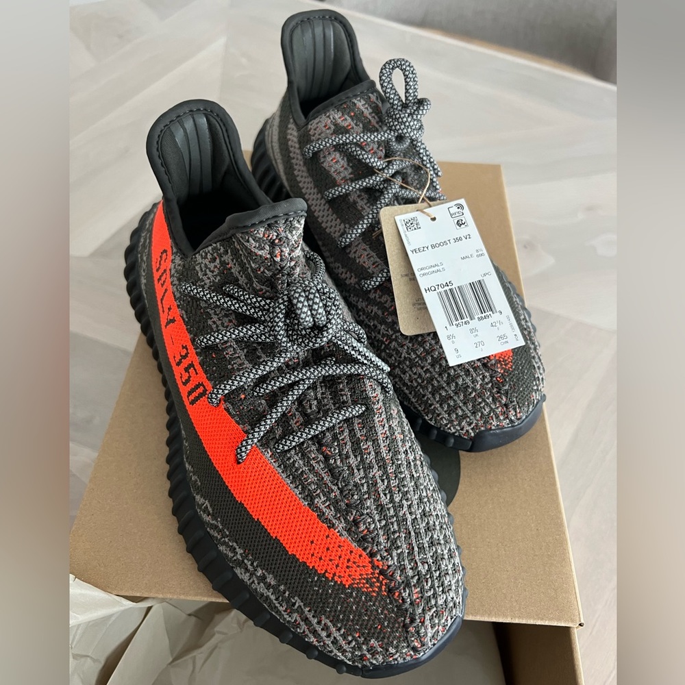 Adidas Yeezy Boost 350 V2 CARBON BELUGA